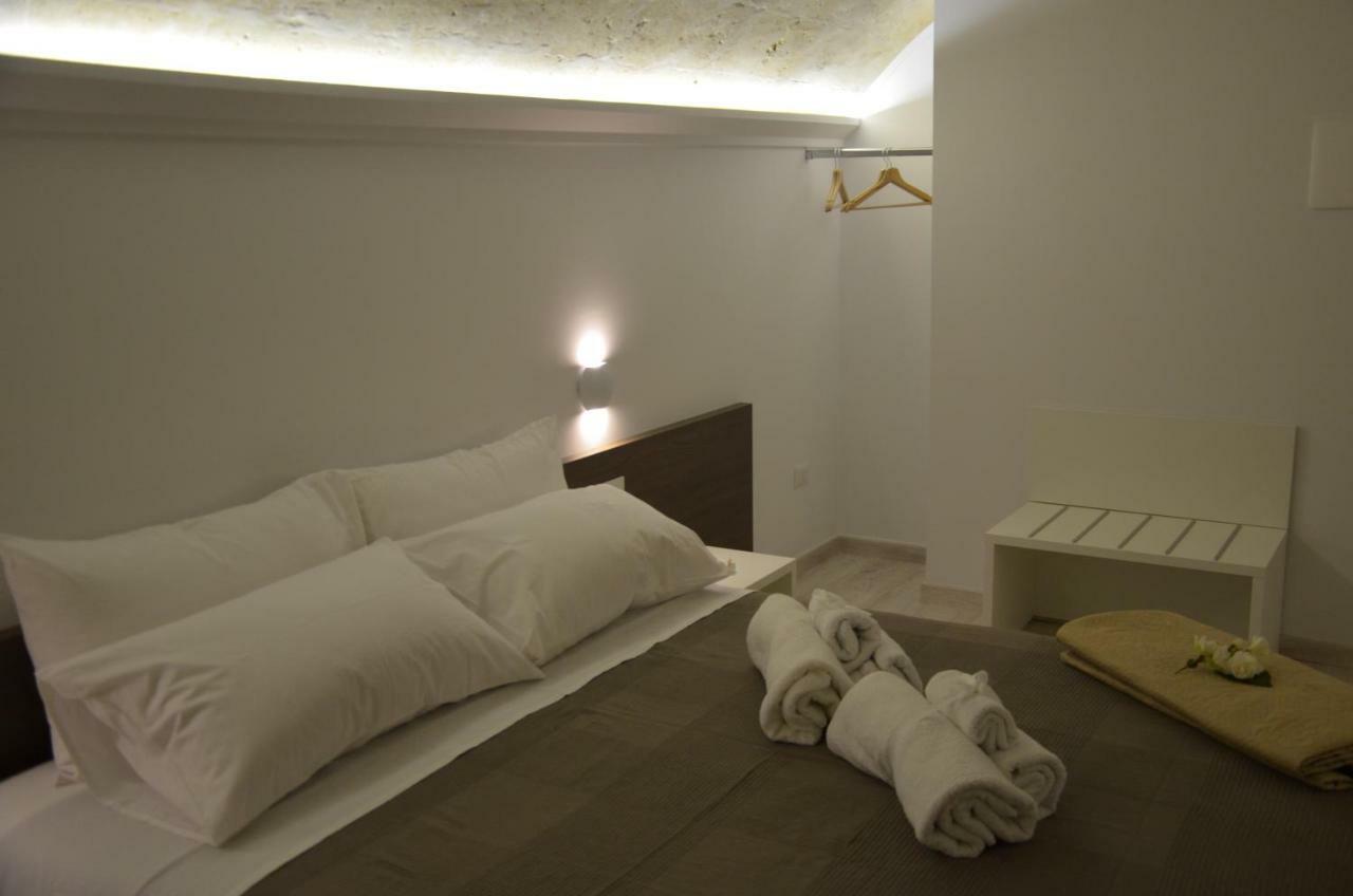 In & Out Matera Hotell Eksteriør bilde